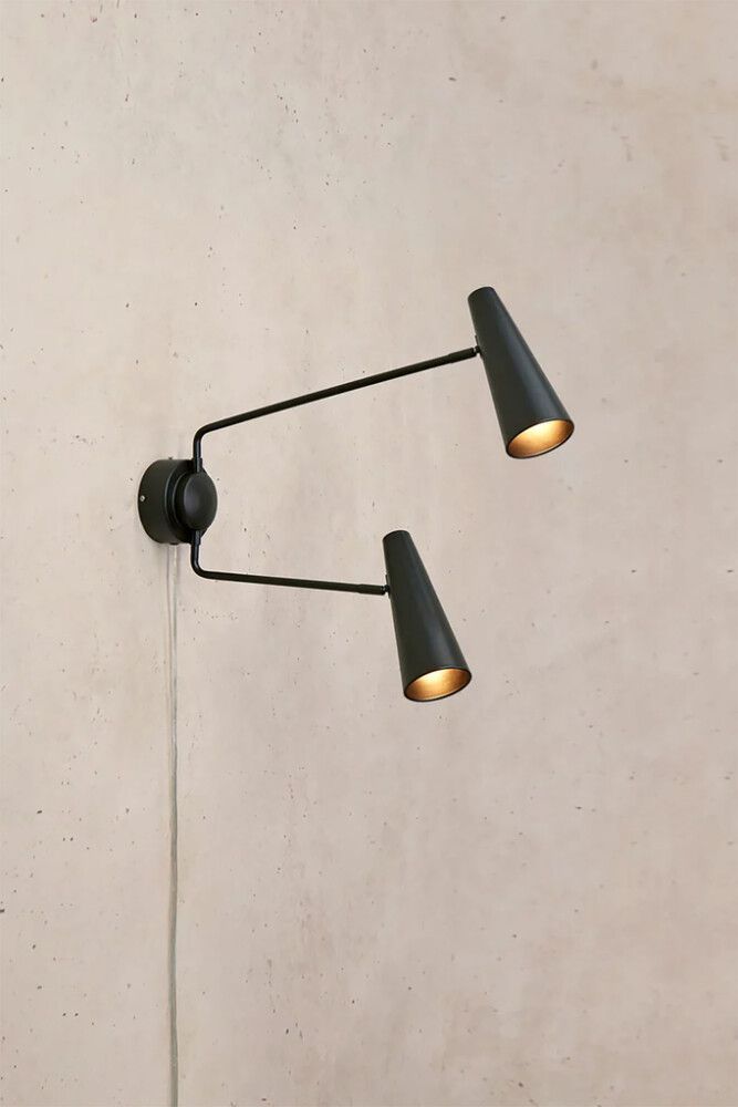 Seinävalaisin Markslöjd Peak 2-os Musta