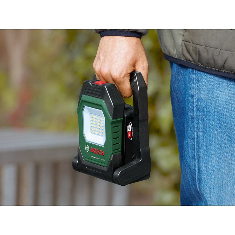 Akkuvalaisin Bosch UniversalWorkLight 18V-2100 - Ilman akkua