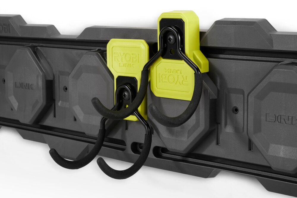 Työkalukoukku käännettävällä taustalla Ryobi LINK RSLW816