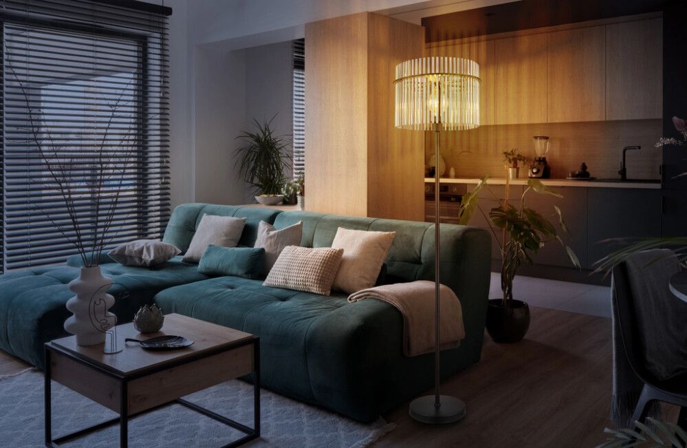 Lattiavalaisin Globo Gorley 1-os 152 cm