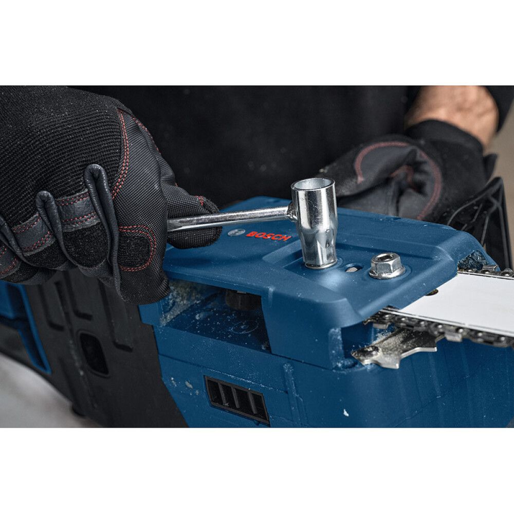 Akkuketjusaha Bosch GKE 18V-40 Solo