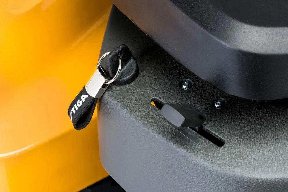 Etuleikkuri Stiga Park 300 LC