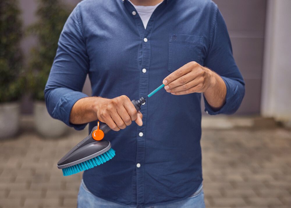 Käsiharja Gardena Cleansystem karkea M