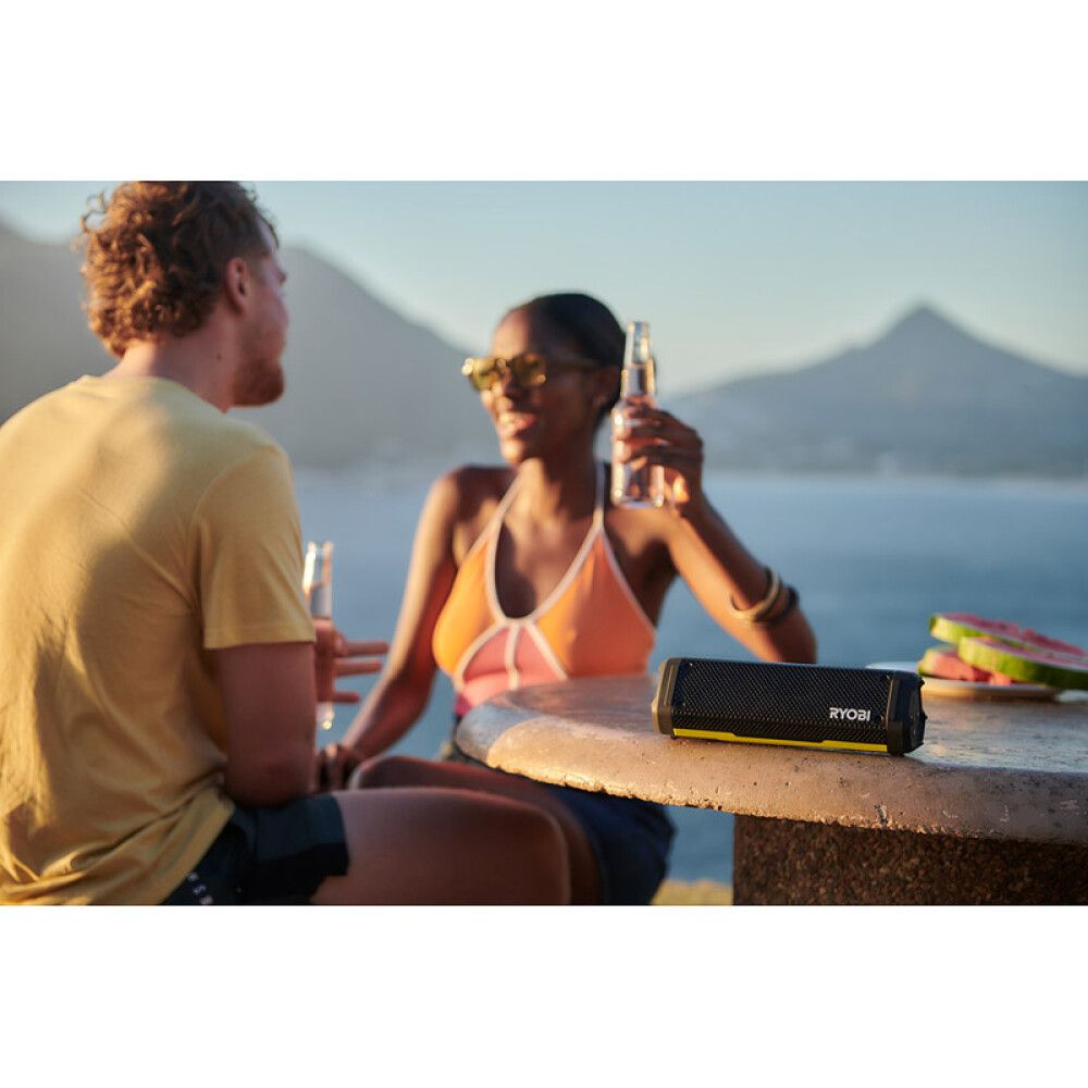 Kaiutin Ryobi USB Lithium RS4-120G