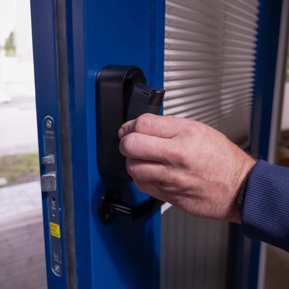 Linus L2 -älylukko Yale Nordic Musta