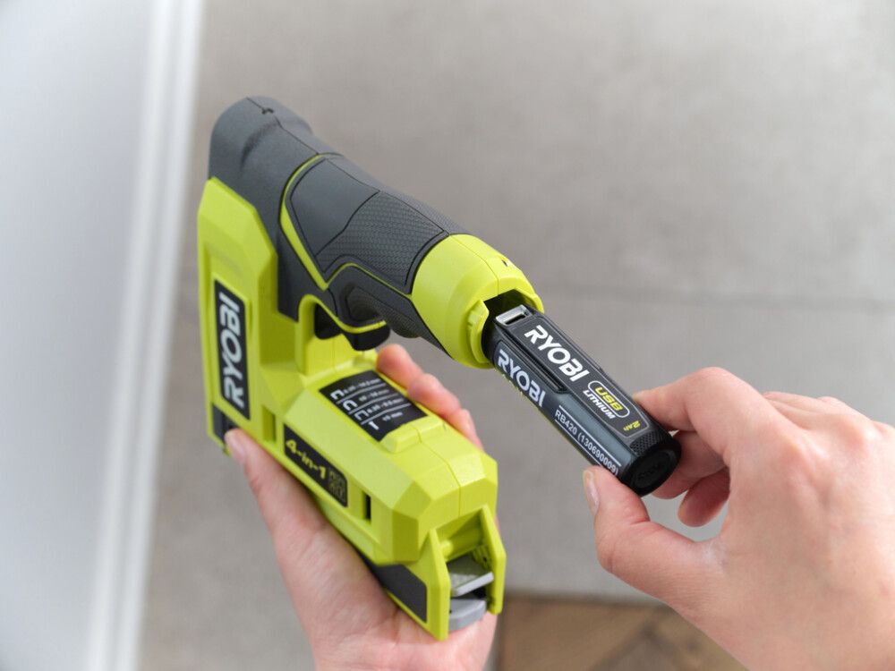 Akkunitoja Ryobi USB Lithium RST4-0