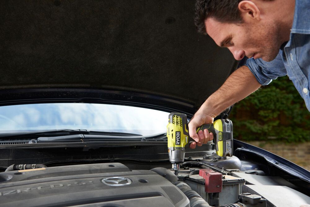 Iskevä mutterinväännin Ryobi ONE+ HP RIW183N-0