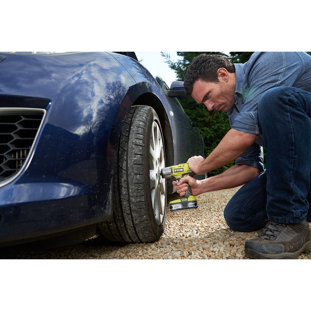 Iskevä mutterinväännin Ryobi ONE+ HP RIW183N-0