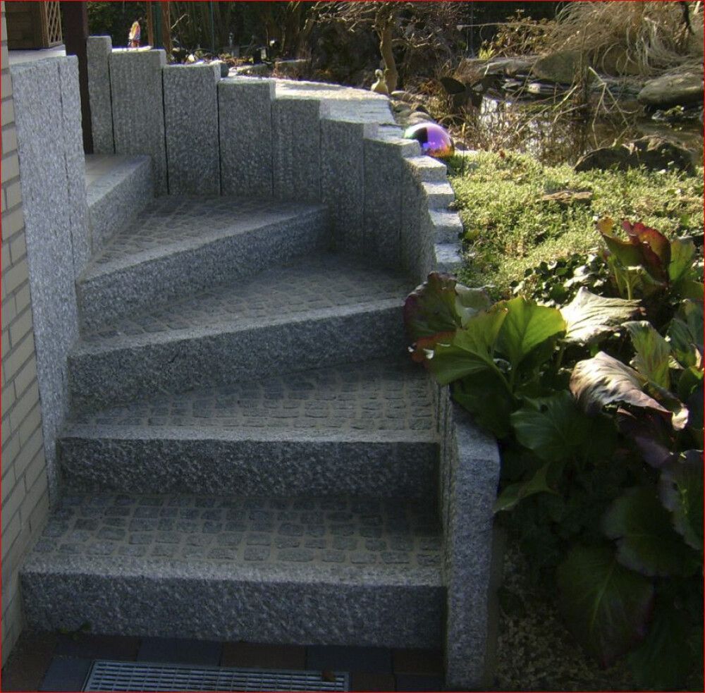 Graniittikivi 8 x 8 x 6 cm