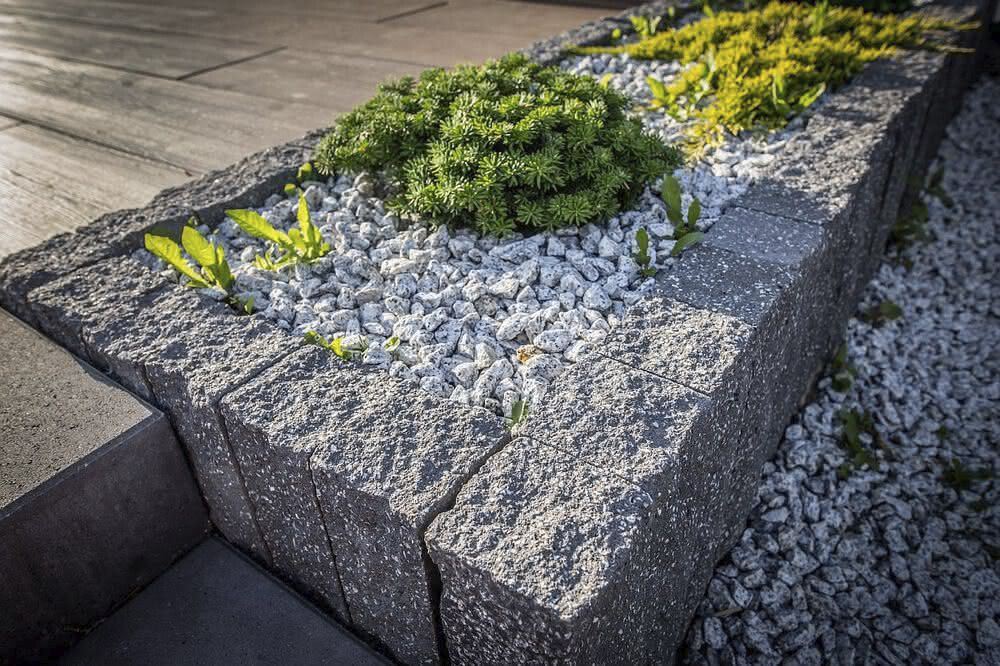 Graniittipaalu 12 x 10 x 25 cm