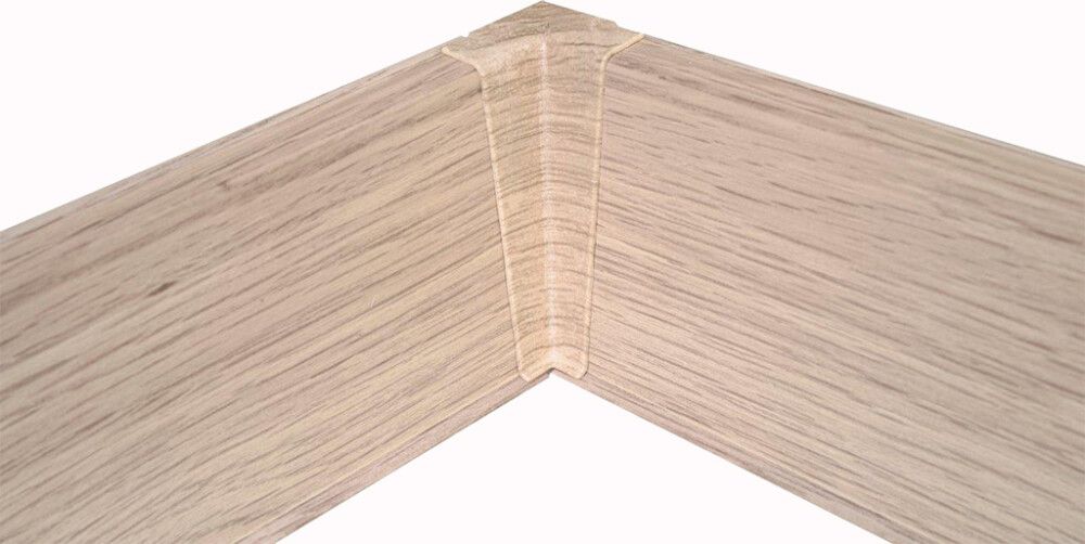 Jalkalistan sisänurkka Maler PVC Valkotammi 22 x 75 mm