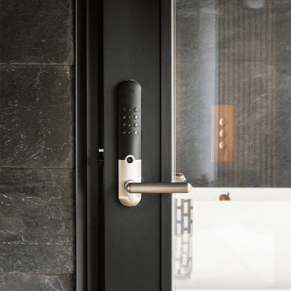 Älylukko Yale Doorman L3