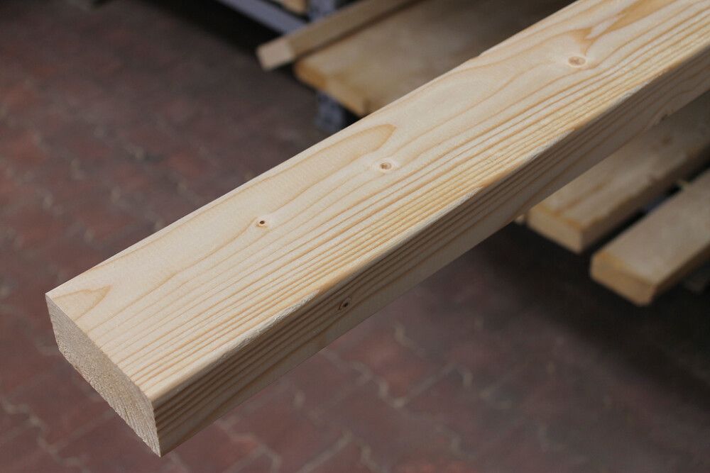 Runkotolppa C24 48 x 123 mm mitallistettu