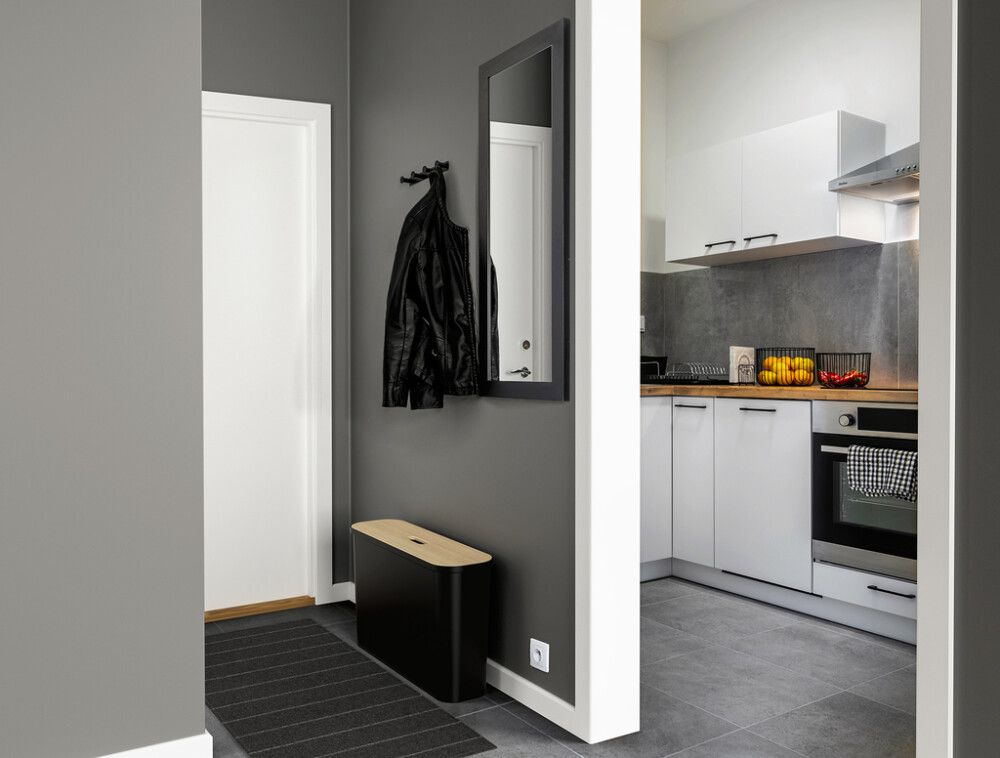 Lajitteluastia SmartStore Collect Slim Musta 46 l + vanerikansi