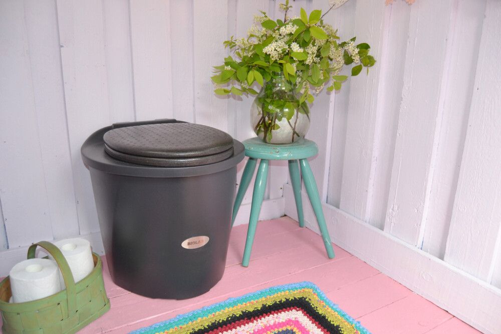 Kuivakäymälä erotteleva Biolan Simplett