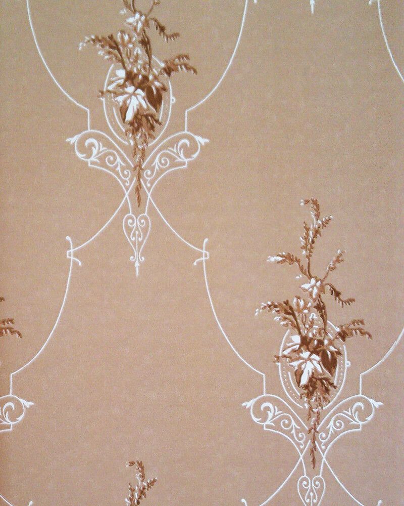 Kuitutapetti Sandudd Isoäidin Aikaan Ruskea/Valkoinen Ornamentti