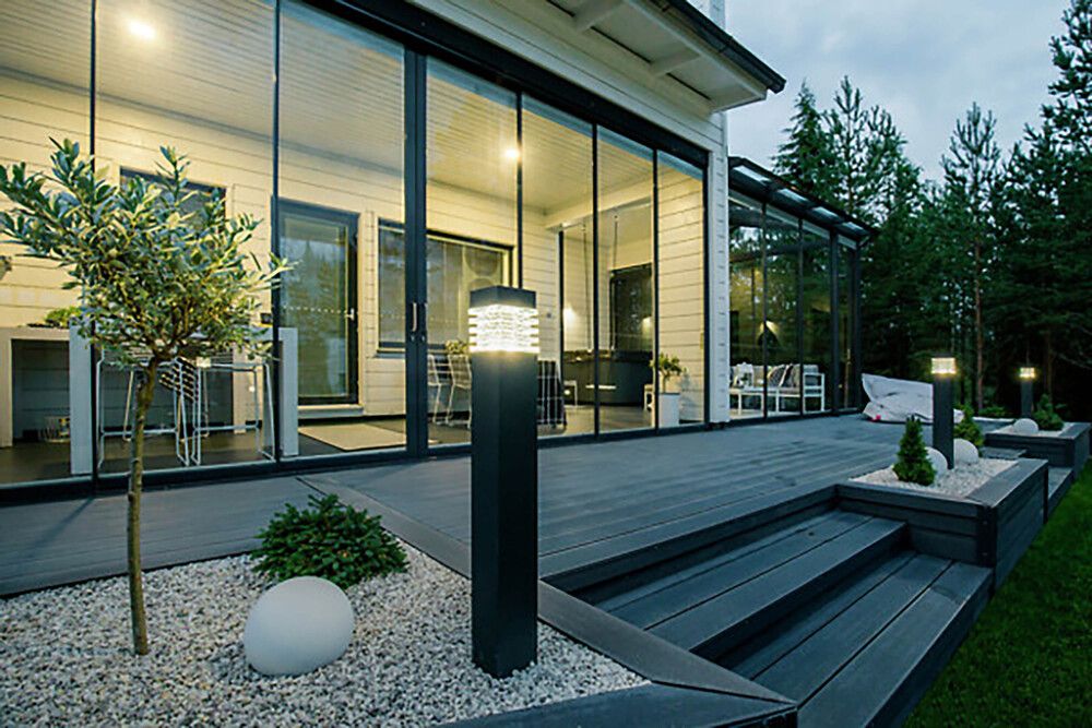 Pylväsvalaisin Airam Kallio antrasiitti