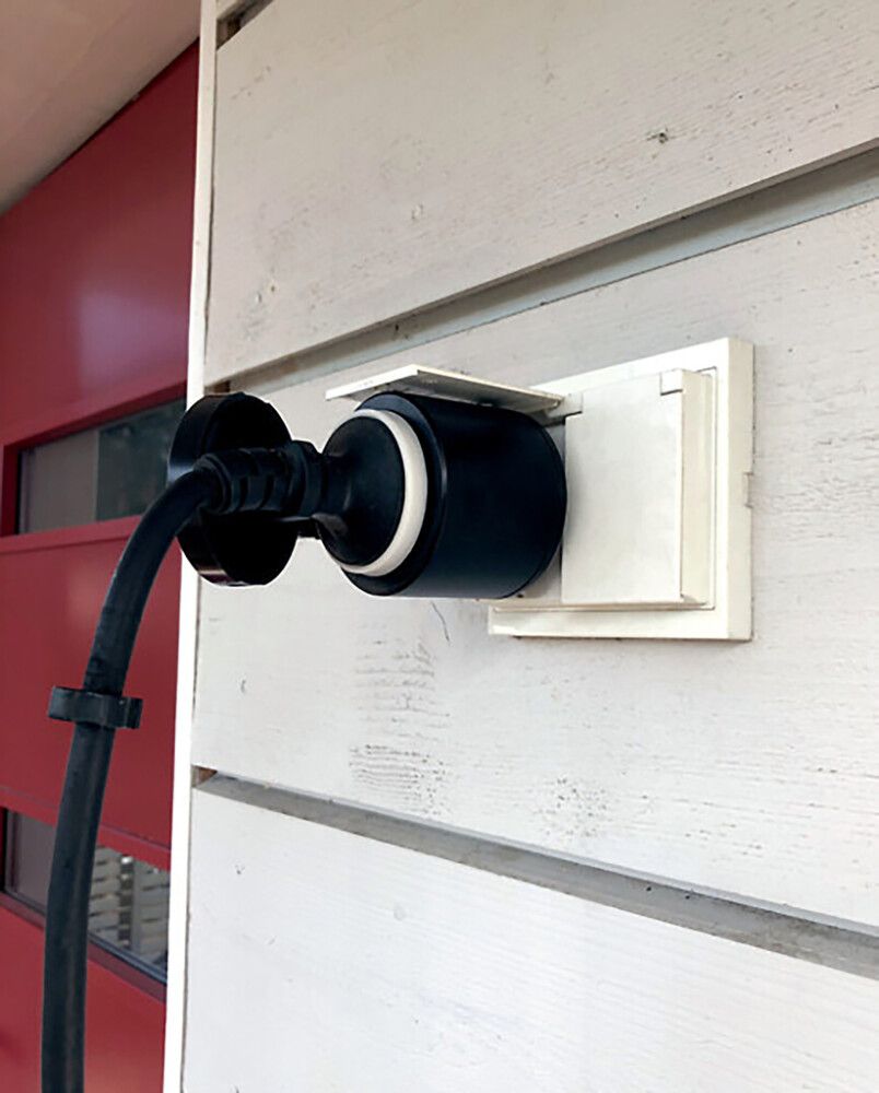 Airam Smart-pistoke 16 A IP44