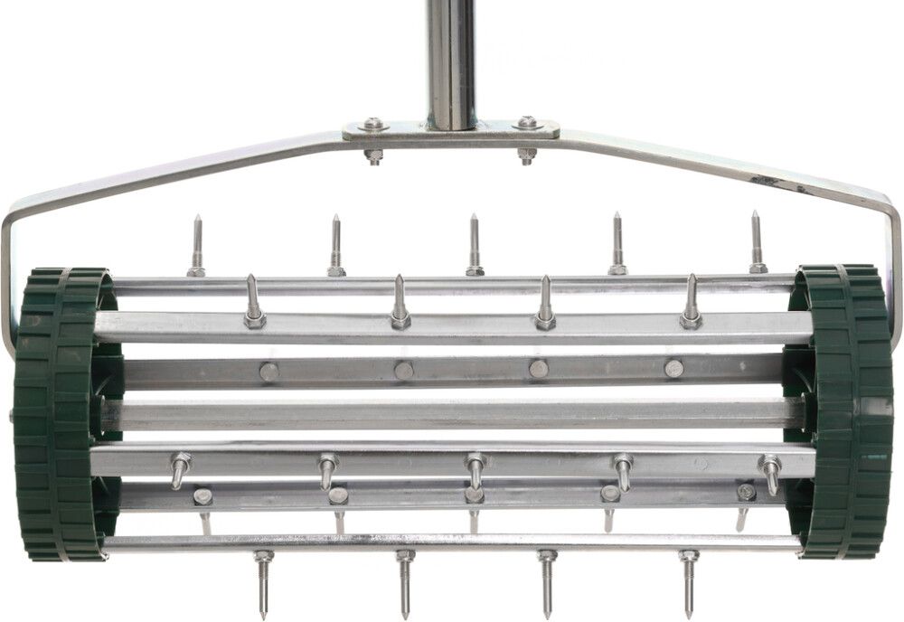 Nurmikonilmaaja Tarmo työnnettävä