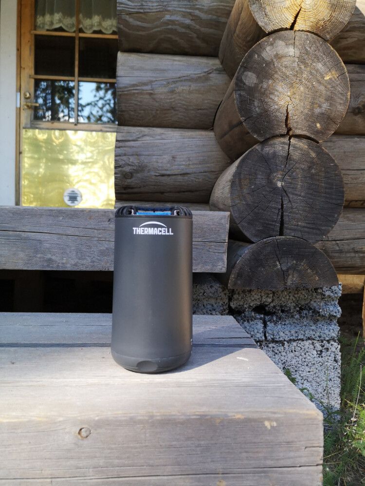 Hyttystorjuntalaite Thermacell Mini Halo grafiitinharmaa