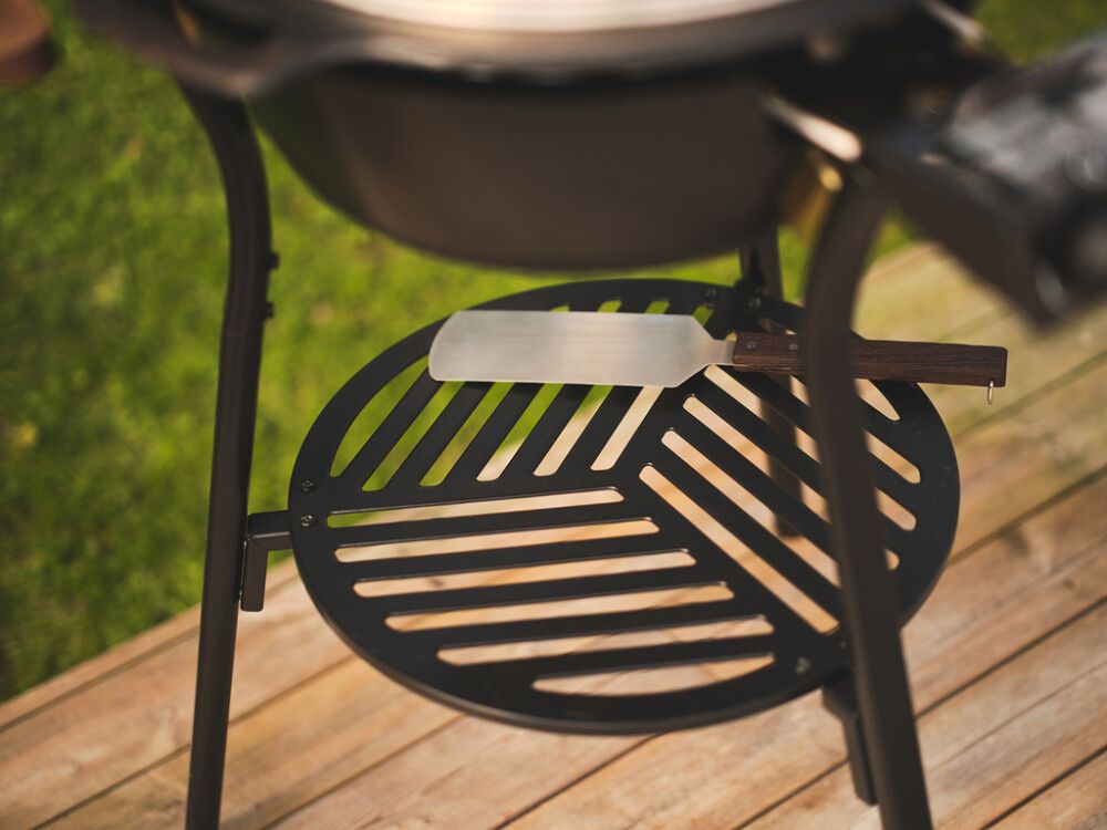 Paisto- ja kääntöalusta Muurikka