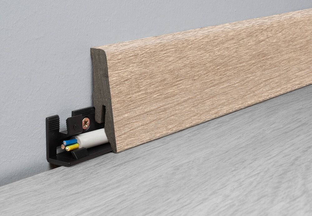 Jalkalista Logoclic K58C Element Flex Tammi Santia 18 x 58 x 2600 mm