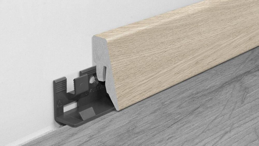 Jalkalista Logoclic K40 C Tammi Diosa MDF 19 x 40 x 2600 mm