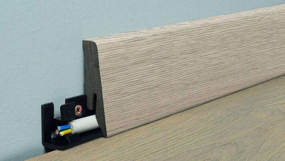 Jalkalista Logoclic Marea Oak 18 x 58 x 2600 mm