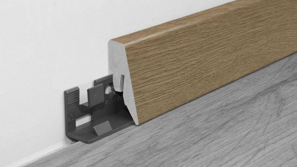 Jalkalista Logoclic K40 C Tammi Apolo MDF 19 x 40 x 2600 mm