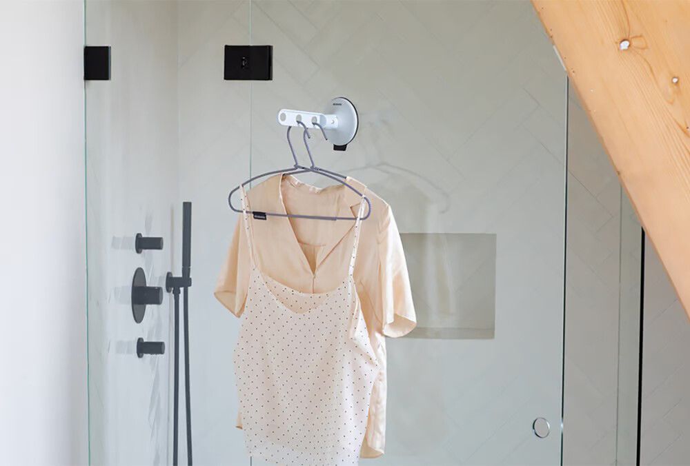 Vaatekoukku imukupilla Brabantia Ø 10,5 cm Valkoinen