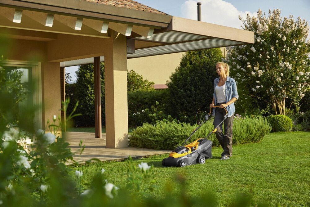 AKKURUOHONLEIKKURI STIGA COLLECTOR 136E