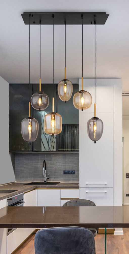 Riippuvalaisin Globo Blacky 6-os messinki/musta