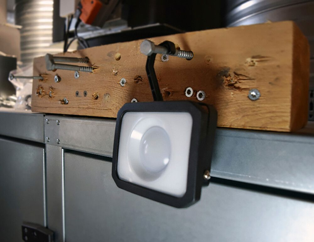 Työvalaisin Ladattava Harju Hook 1300 lm Musta