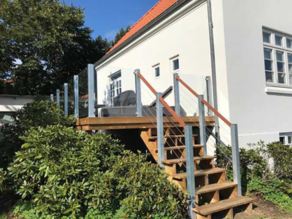 Porrasrunko Mänty 7 Askelmaa ruskea