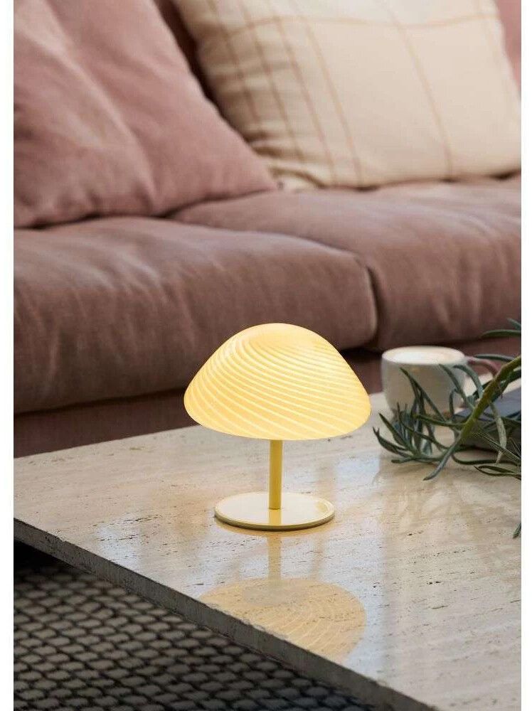 Pöytävalaisin Halo Design Mini Mush opaali Keltainen