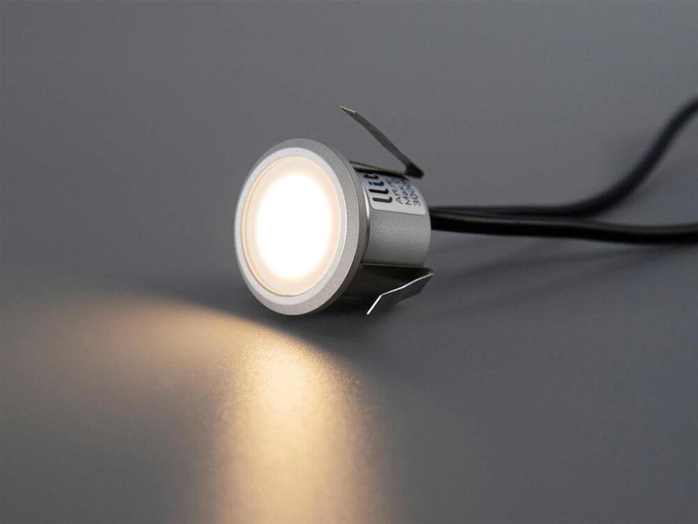 Terassivalaisin Llitt Allan 1-os