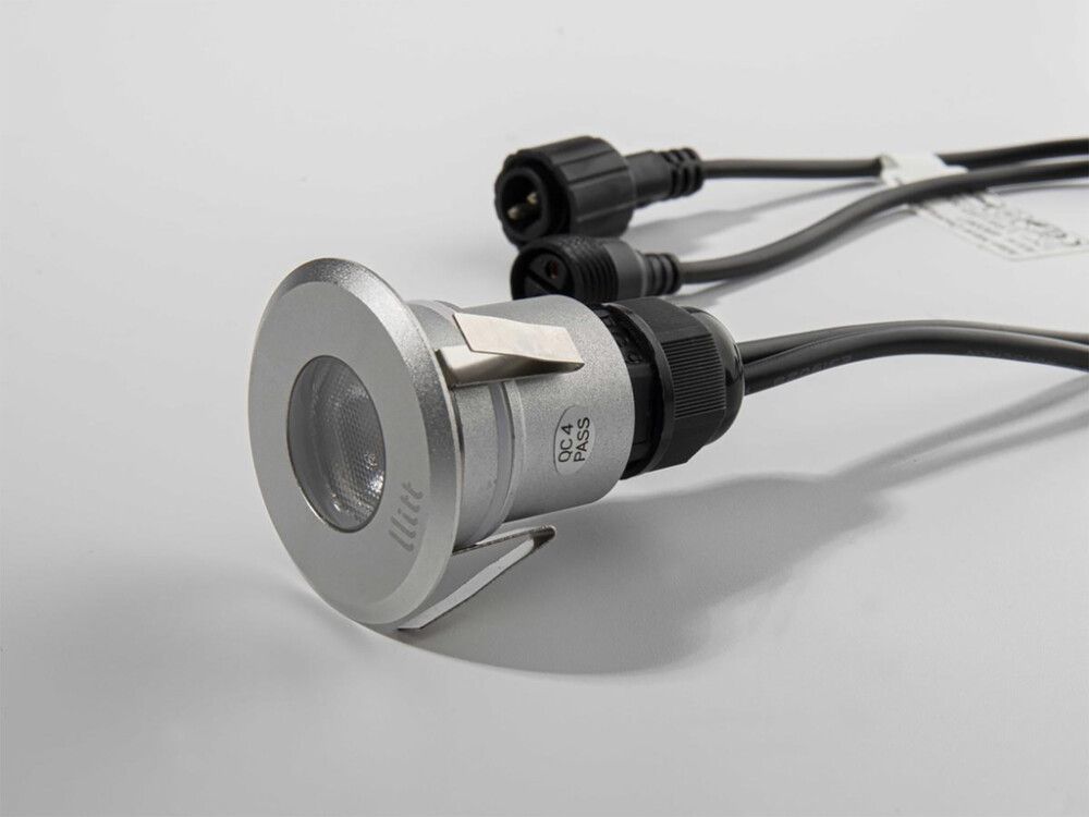 Upotettu Spottivalaisin Llitt Allan More