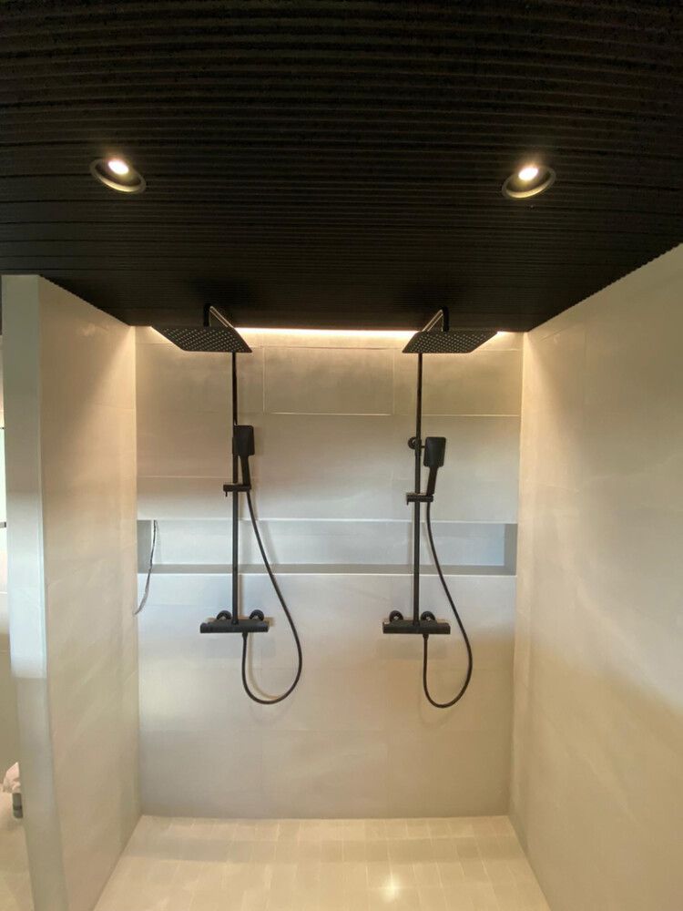 Sisustuspaneeli Siparila VIRE Mattamusta 15 x 90 x 3600 mm