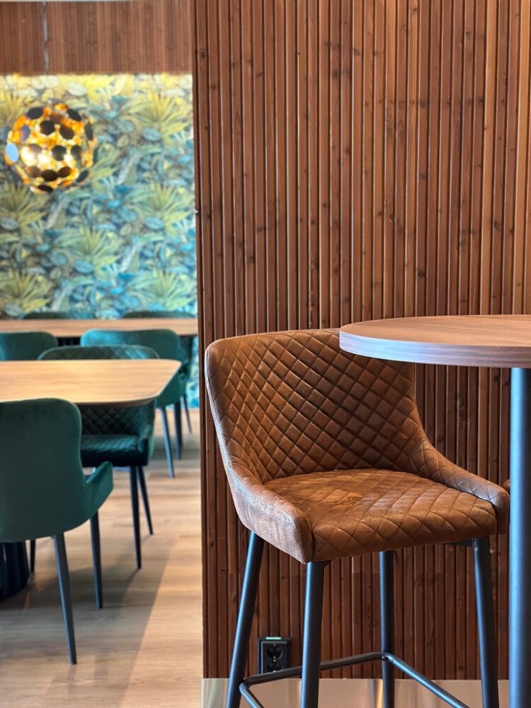 Sisustuspaneeli Siparila Puro lämpömänty 17 x 90 x 2050 mm