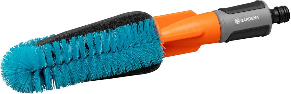 Pesuharja Gardena Cleansystem polkupyörälle