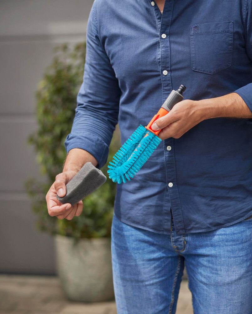 Pesuharja Gardena Cleansystem polkupyörälle