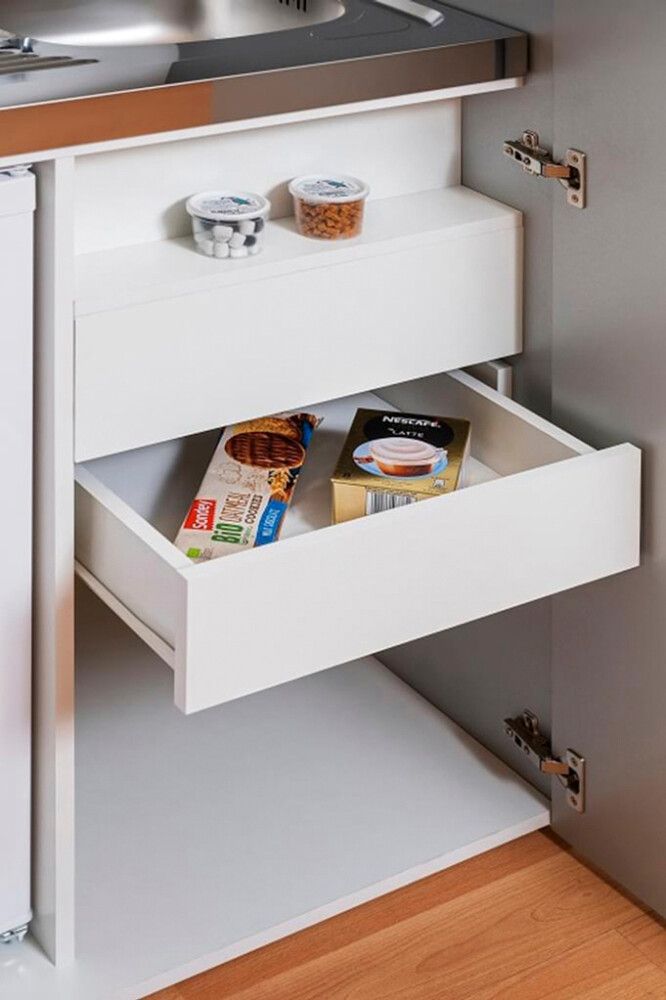 Kaappikeittiö Respekta 1,04 m keraamisella liedellä mustavalkoinen