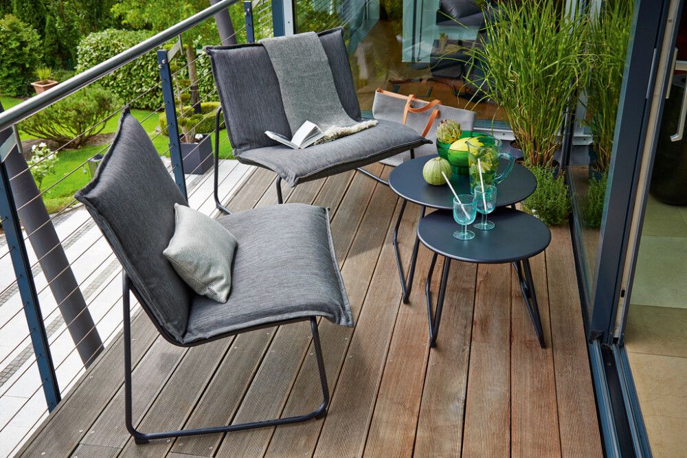 Lepotuoli Sunfun Saara musta