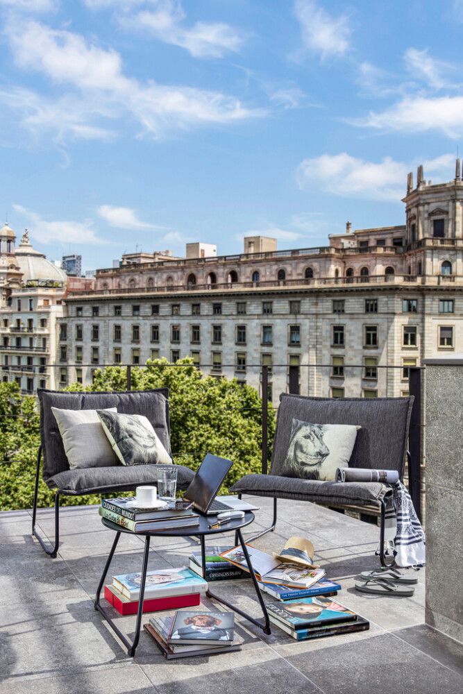 Lepotuoli Sunfun Saara musta