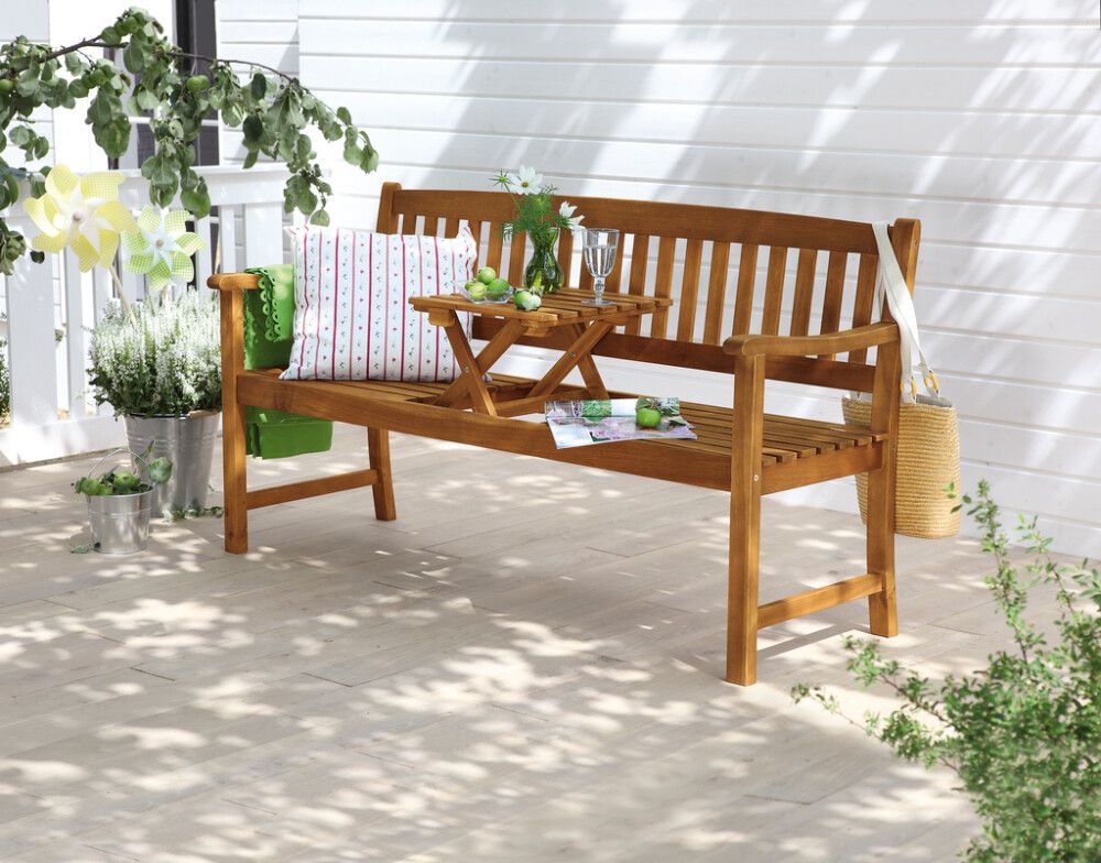 Penkki Sunfun Diana pöydällä