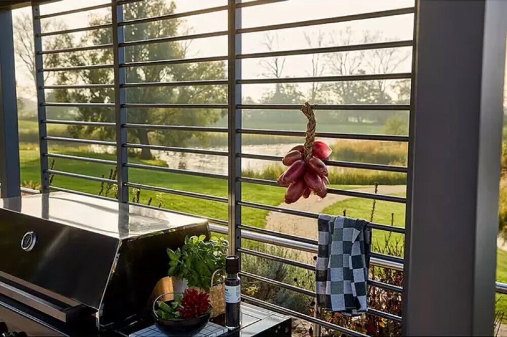 Katos kesäkeittiölle 341 x 154 x 235 cm antrasiitti