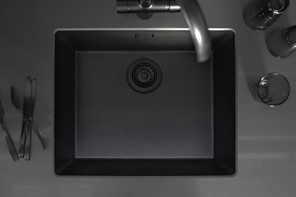 Komposiittiallas Stala Essent CEG-E50B Musta 53 x 46 cm