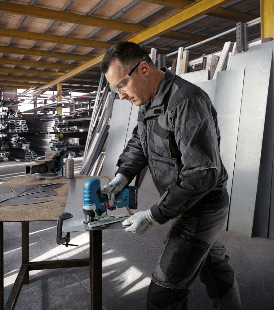 Akkupistosaha Bosch GST 18V-125 S Solo L-BOXX