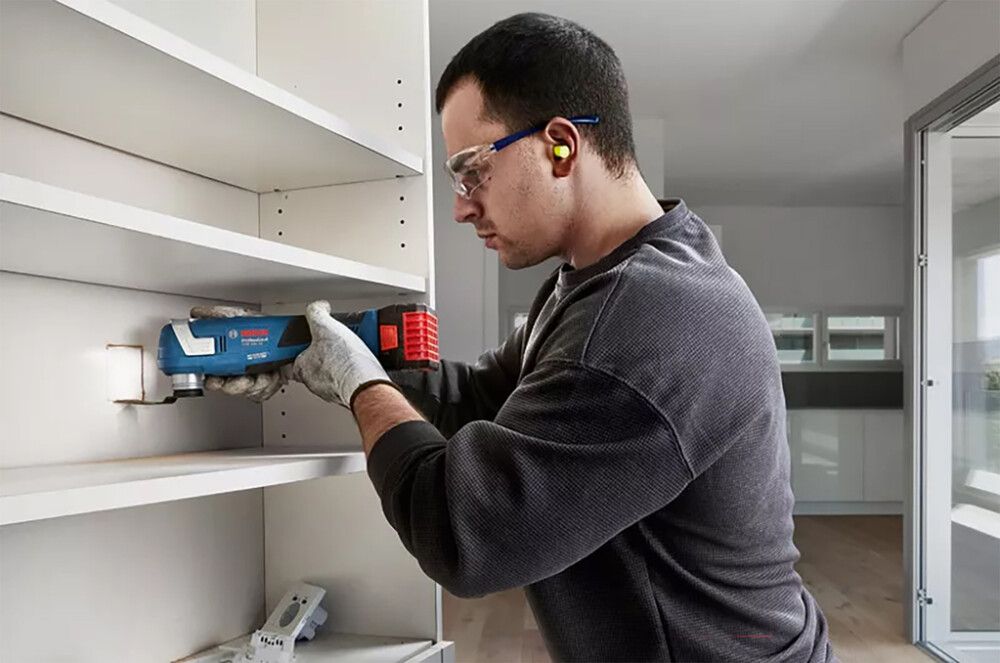 Monitoimityökalu Bosch GOP 18V-34 Professional L-BOXX