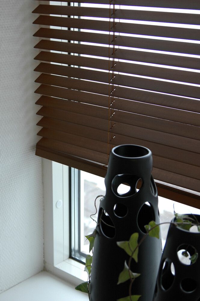 Puusälekaihdin Hasta 120 x 160 cm Kahvi